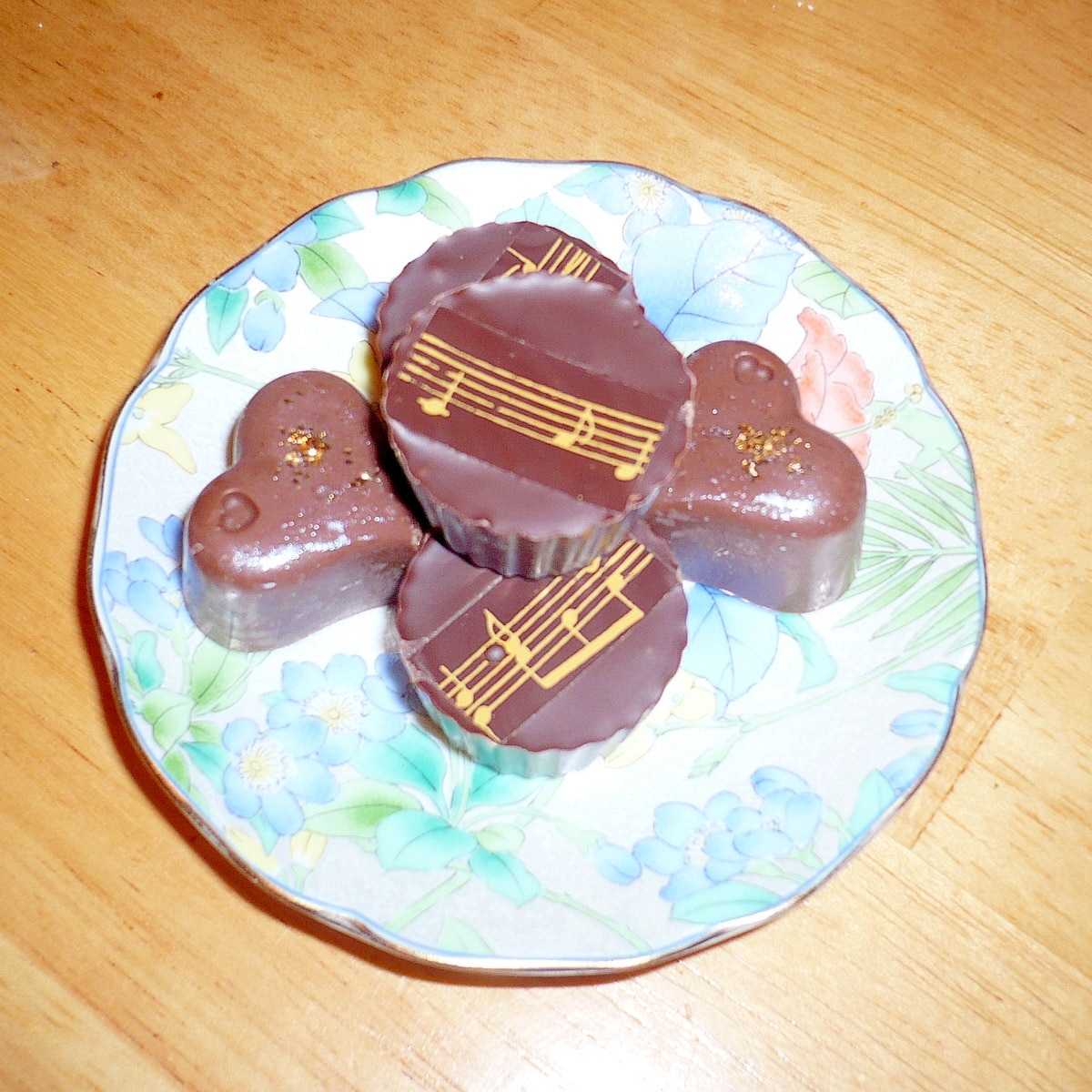 簡単 溶かして固めるだけの手作りチョコ レシピ 作り方 By Kitty65 楽天レシピ 簡単 溶かして固めるだけの手作りチョコ レシピ 作り方 By Kitty65 楽天レシピ